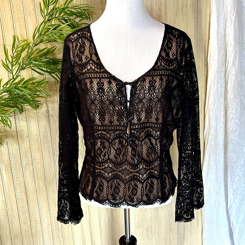iCE Black Lace Cross Tie Front Top, Size Medium EUC, Long Bell Sleeves